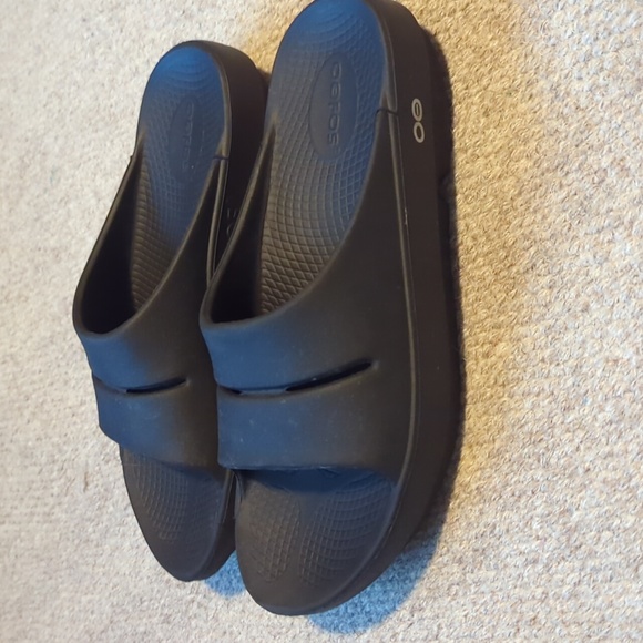 OOFOS Shoes Oofos Recovery Sandals Mens 7womens 9 Like New Poshmark
